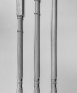 colonial_spindles